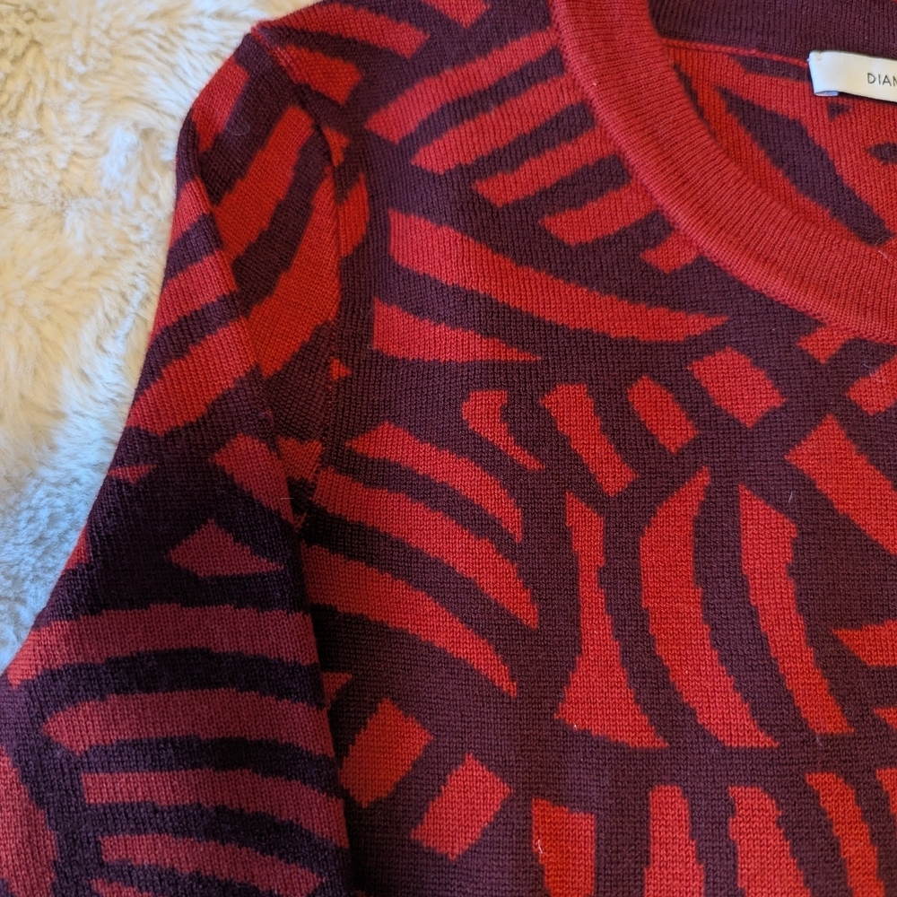 Diane Von Furstenberg Retail: $348US Red and Black Patterned Long Sleeve Dress - Picture 3 of 5